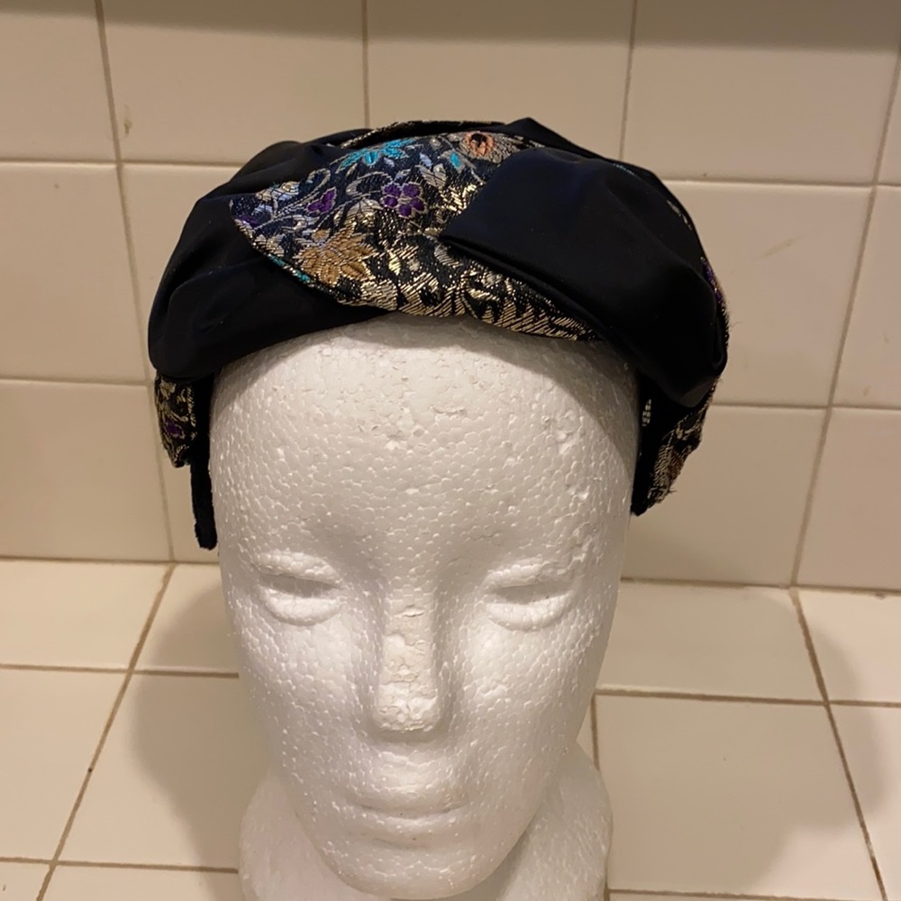 Black Union church style hat made in USA in good condition